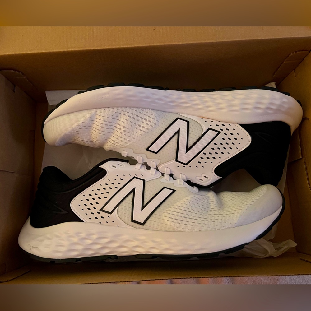 New Balance 520 NWB Mens Size 13